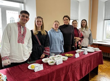 БЛАГОДІЙНА ЯРМАРОК НА ФАКУЛЬКЕТІ АГРОНОМІЇ – ДОБРІ СПРАВИ ОБ’ЄДНУЮТЬ